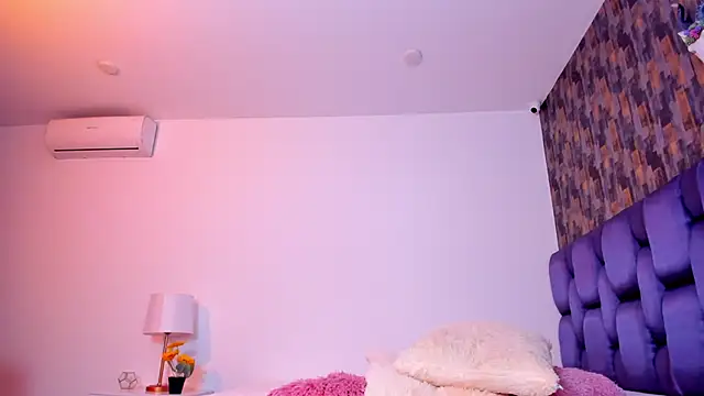 IsabellaAnngel online show from 03.21.25