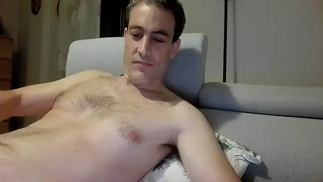 Snapshot of basquehotboy chatting on 05.08.26 basquehotboy online show from 05.08.26