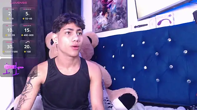 Sexys Boys Hot1 online show from 10.31.25