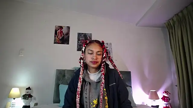 Kat cute  online show from 12.20.24