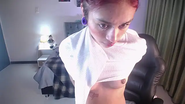 Kat cute  online show from 12.29.24