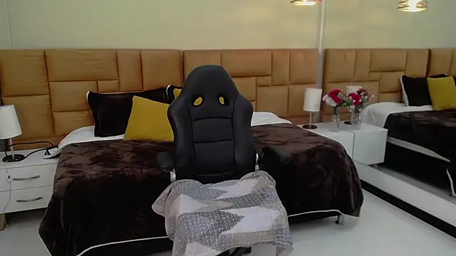 Kat cute  online show from 01.21.25