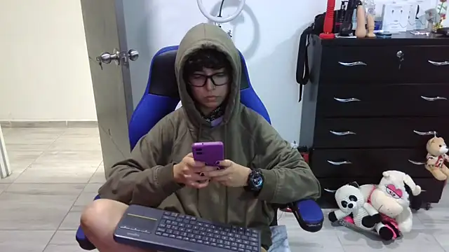 thomascooper7 online show from 03.25.26