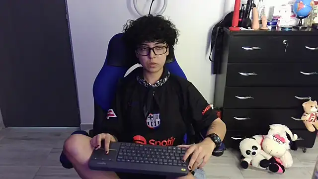 thomascooper7 online show from 04.13.26