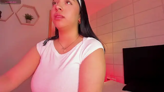 Christine Laam online show from 11.27.25