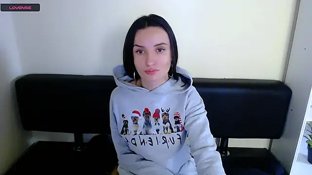 LaimaV  online show from 12.13.24