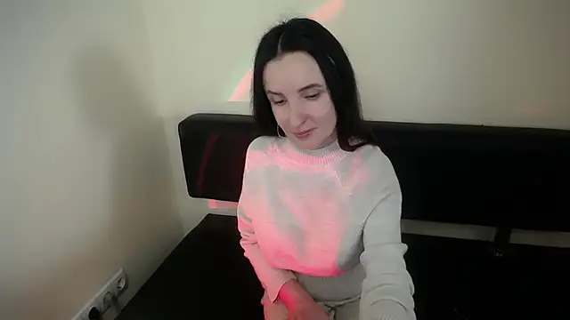 LaimaV  online show from 12.05.25