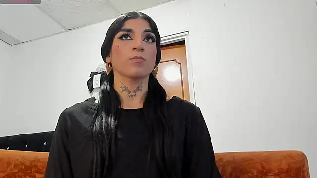 Snapshot of chloe_evanx_ chatting on 12.30.24 chloe evanx  online show from 12.30.24