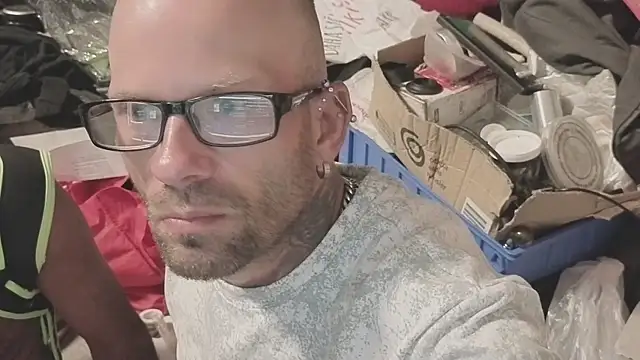 Snapshot of Cojote chatting on 07.19.26 Cojote online show from 07.19.26