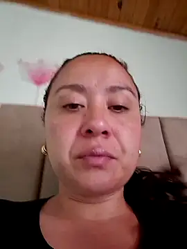 Snapshot of RenataSexy_ chatting on 12.19.25 RenataSexy online show from 12.19.25