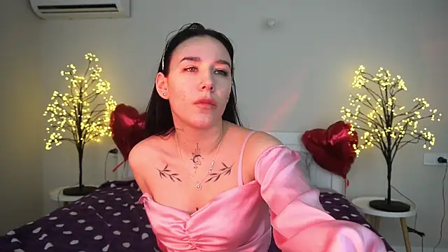 NikkiGoldSide online show from 03.08.25