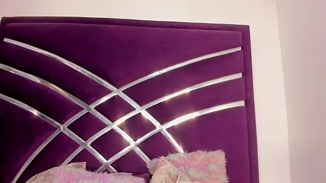 Snapshot of Sofia-candyht chatting on 04.18.26 Sofia-candyht online show from 04.18.26