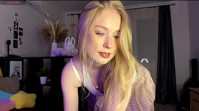 SweetDarcy online show from 10.23.25