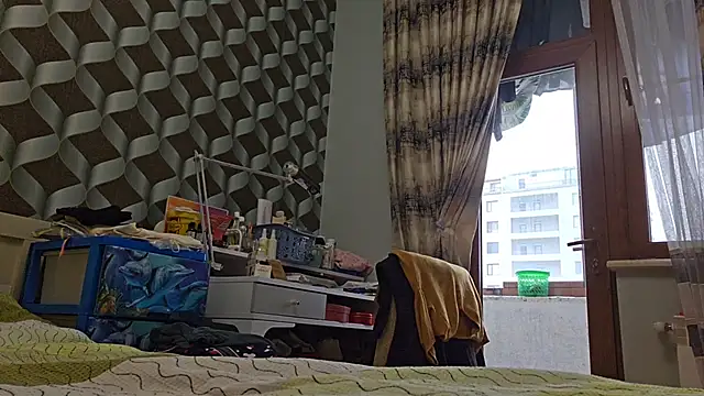 Snapshot of AlejandraDelaney chatting on 12.06.24 AlejandraDelaney online show from 12.06.24