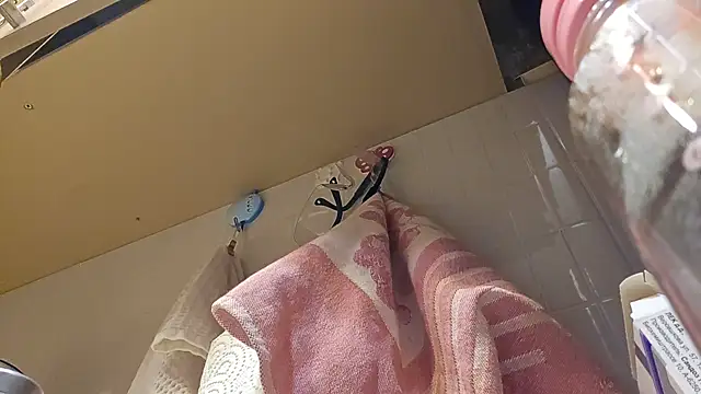 Snapshot of AlejandraDelaney chatting on 12.11.24 AlejandraDelaney online show from 12.11.24