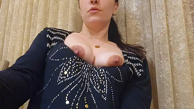 Snapshot of AlejandraDelaney chatting on 12.14.24 AlejandraDelaney online show from 12.14.24