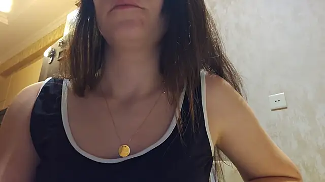 Snapshot of AlejandraDelaney chatting on 01.10.25 AlejandraDelaney online show from 01.10.25