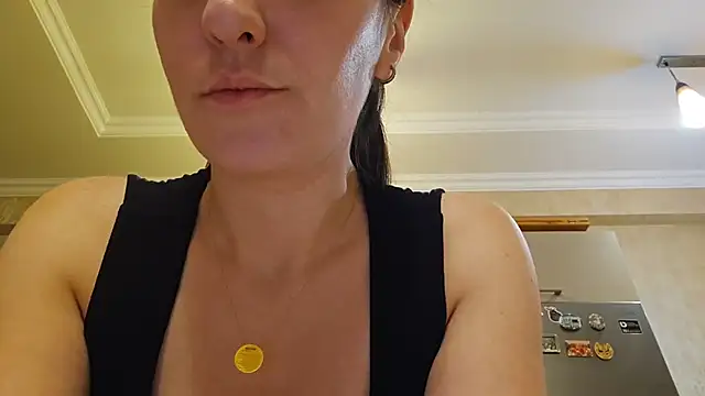 Snapshot of AlejandraDelaney chatting on 01.26.25 AlejandraDelaney online show from 01.26.25