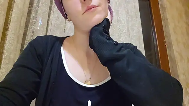 Snapshot of AlejandraDelaney chatting on 03.15.25 AlejandraDelaney online show from 03.15.25