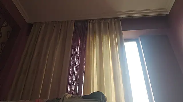 Snapshot of AlejandraDelaney chatting on 10.29.25 AlejandraDelaney online show from 10.29.25