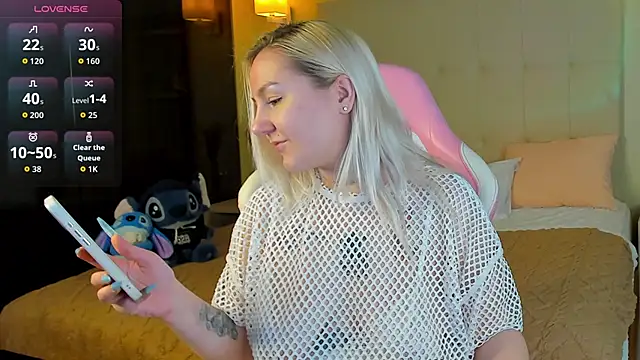 Snapshot of Debbie_Taylor chatting on 02.11.26 Debbie Taylor online show from 02.11.26