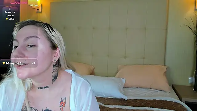 Snapshot of Debbie_Taylor chatting on 02.20.26 Debbie Taylor online show from 02.20.26