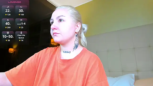 Snapshot of Debbie_Taylor chatting on 02.25.26 Debbie Taylor online show from 02.25.26