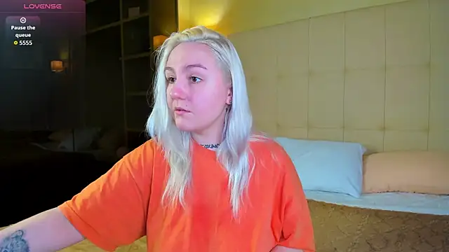 Snapshot of Debbie_Taylor chatting on 02.26.26 Debbie Taylor online show from 02.26.26