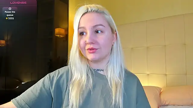 Snapshot of Debbie_Taylor chatting on 03.15.26 Debbie Taylor online show from 03.15.26