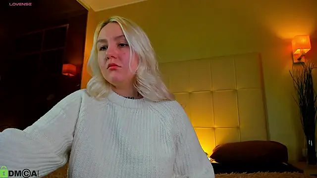 Snapshot of Debbie_Taylor chatting on 04.10.26 Debbie Taylor online show from 04.10.26