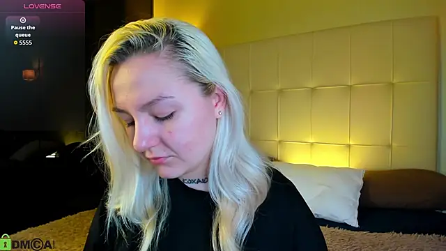 Snapshot of Debbie_Taylor chatting on 04.11.26 Debbie Taylor online show from 04.11.26