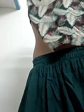 Rajni-Mehra online show from 02.26.25