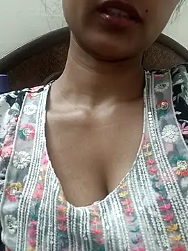 Rajni-Mehra online show from 03.04.25