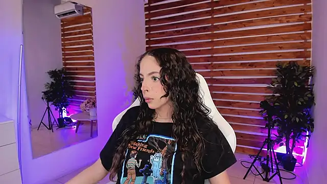 Snapshot of Sapphire_Venuss chatting on 05.21.26 Sapphire Venuss online show from 05.21.26