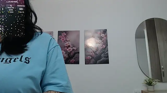 lily f00x online show from 02.19.26