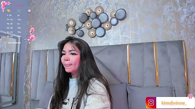 KimDevinne online show from 01.17.25