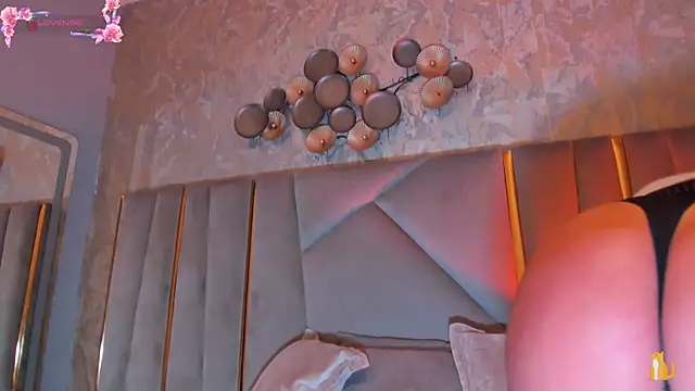 KimDevinne online show from 02.20.26