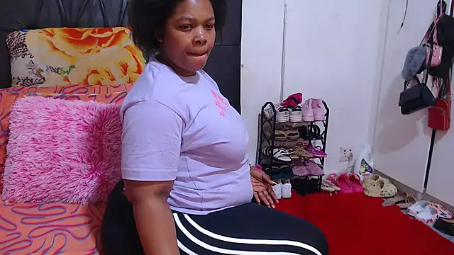 BigbootyNickyx online show from 10.20.25