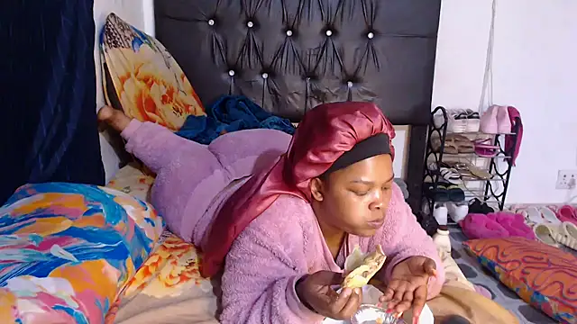 BigbootyNickyx online show from 10.29.25