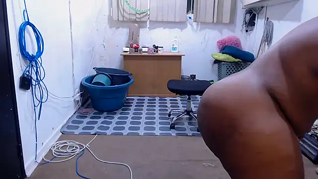 Snapshot of BigbootyNickyx chatting on 02.05.26 BigbootyNickyx online show from 02.05.26