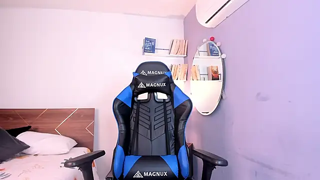 amber maxwell online show from 02.15.25