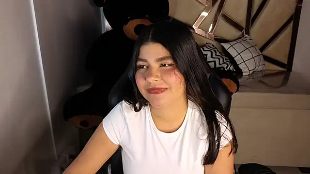 emmalee 01a online show from 02.06.25