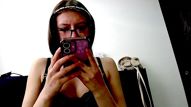 Aurora blossom   online show from 11.26.25