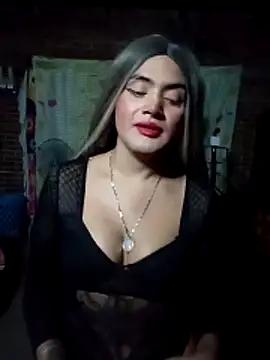 yovana13 online show from 03.04.26