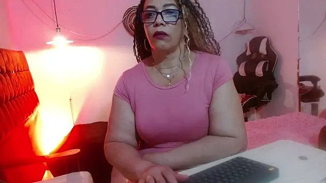 Snapshot of PervertedMature chatting on 05.31.26 PervertedMature online show from 05.31.26