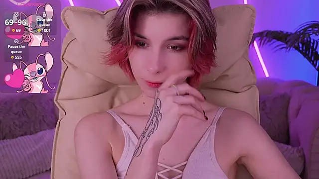 Snapshot of HaylaAmber chatting on 03.04.25 HaylaAmber online show from 03.04.25