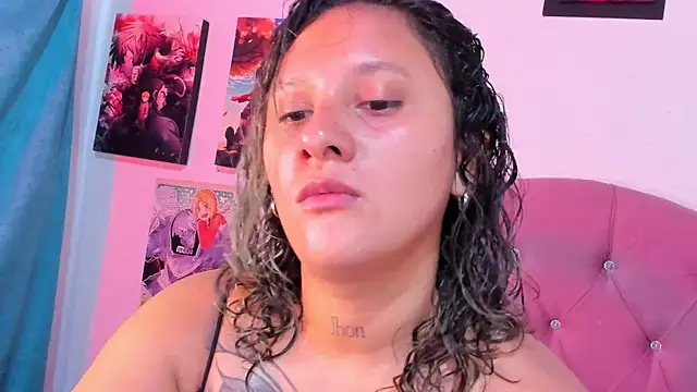 Snapshot of Mila_nixon02 chatting on 09.19.25 Mila nixon02 online show from 09.19.25