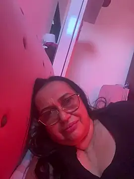 Gia Nahomi online show from 01.09.25