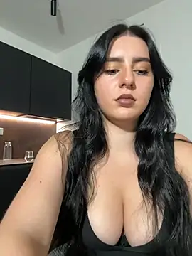 Snapshot of Evelyn___Sweet chatting on 07.22.26 Evelyn Sweet online show from 07.22.26