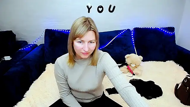 Snapshot of Incredible_Ariela chatting on 03.05.26 Incredible Ariela online show from 03.05.26